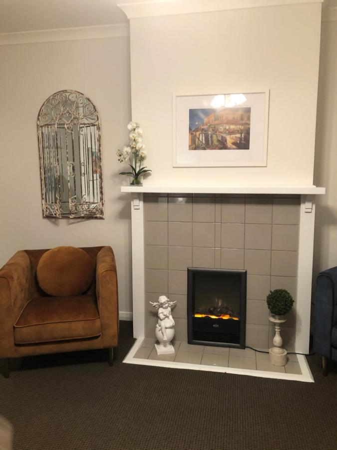 Art Deco No. 2 Apartment بِكتون المظهر الخارجي الصورة